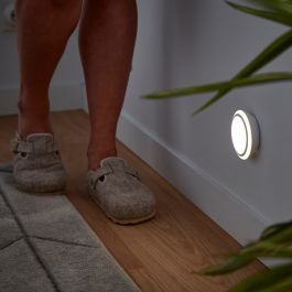 TRIXI SAFETY LIGHT PLASTIC WHITE D8 CM LED 50LM NATURAL LIGHT WITH PRESENCE SENSOR