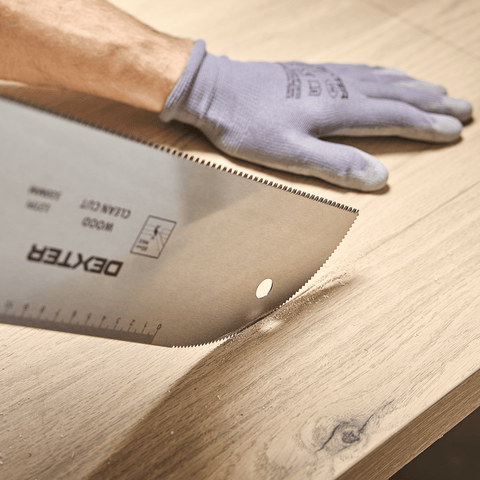 Dexter 320mm wood saw for fine cuts, with ergonomic handle and steel blade
