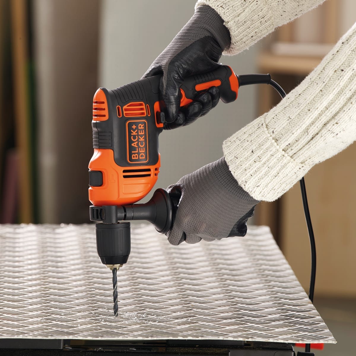 Bricocenter BLACK+DECKER BEH710K-QS 710WATT CORDLESS CHUCK 13MM