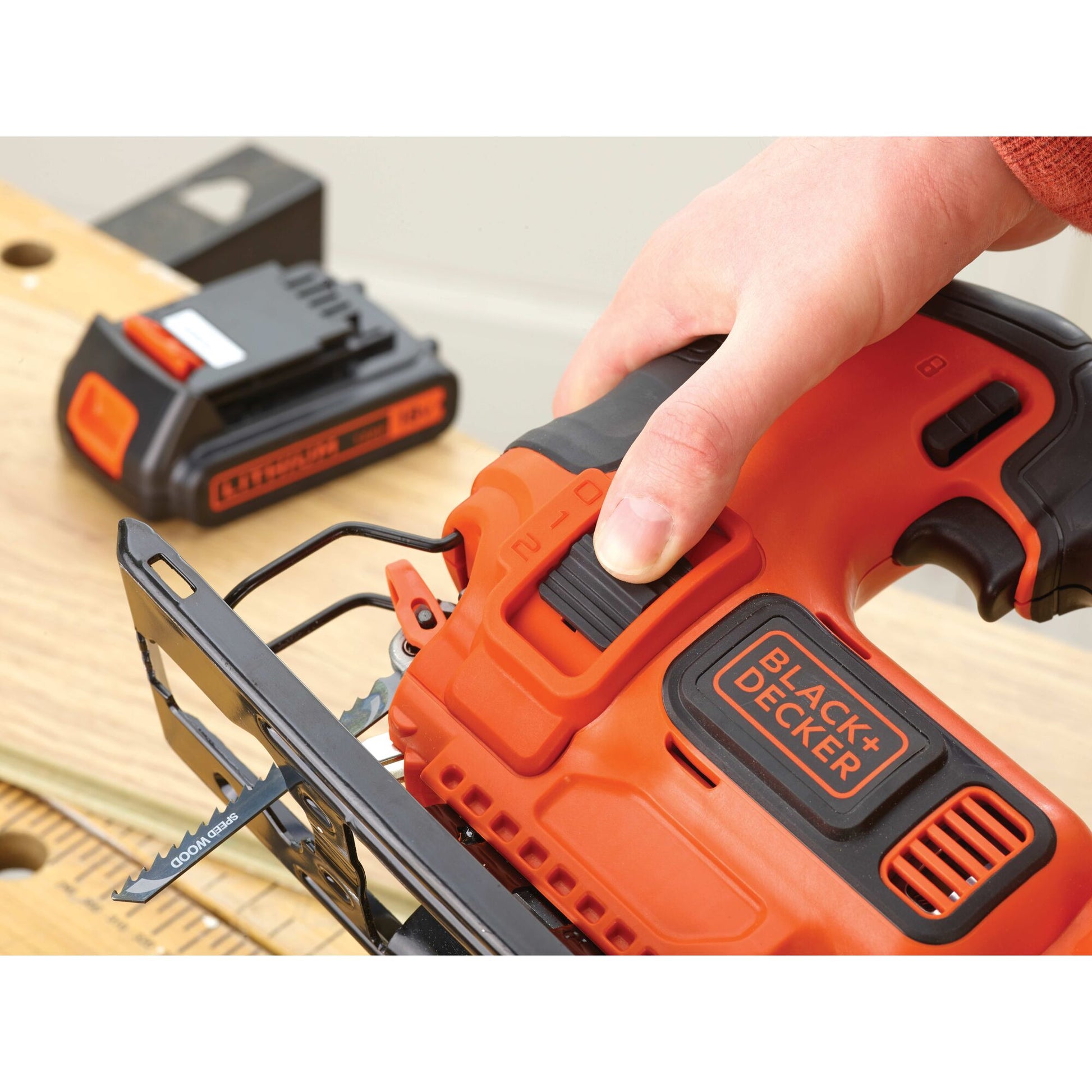 BLACK & DECKER JIGSAW, MAX. CUTTING HEIGHT 19MM, WITHOUT BATTERY AND C