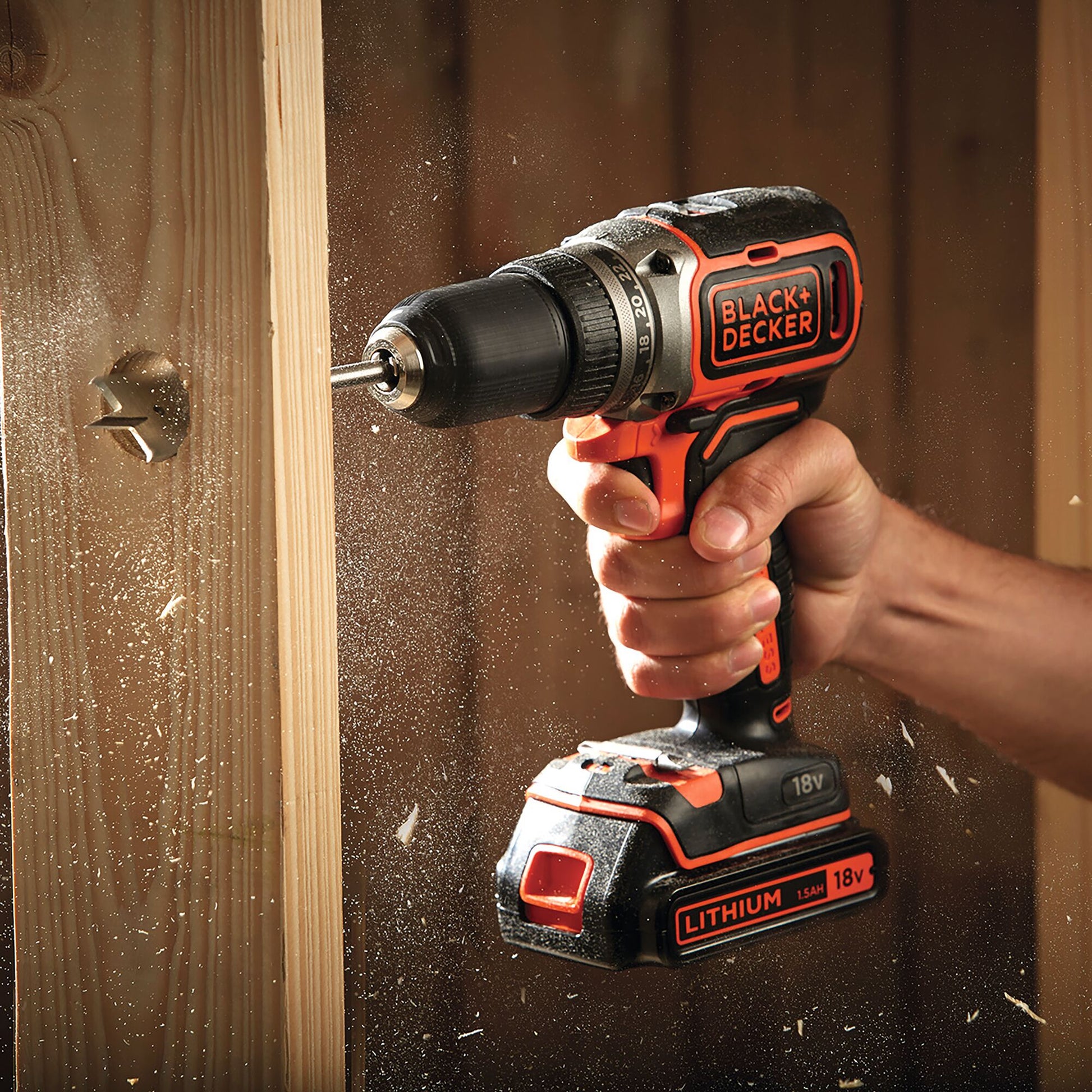 BLACK & DECKER BRUSHLESS 18V CORDLESS DRILL/DRIVER, WITHOUT BATTERY AND CHARGER