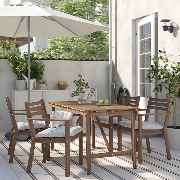 ASKHOLMEN table+4 chairs w armrests, outdoor, dark brown/Kuddarna light grey-beige, 143x75 cm