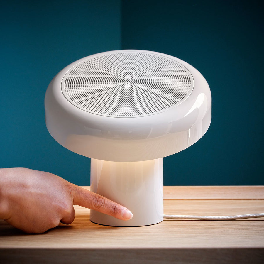 BLOMPRAKT Bluetooth speaker lamp, beige, 22x22.4x20.6 cm