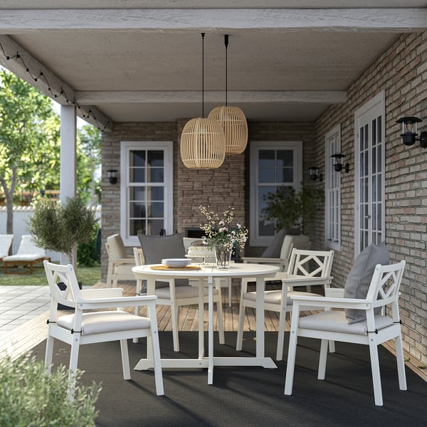 BONDHOLMEN table+4 chairs w armrests, outdoor, white/beige/Frösön/Duvholmen beige