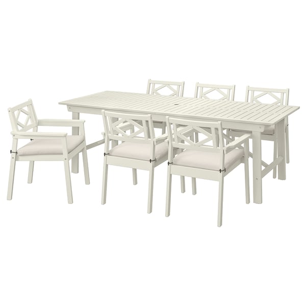 BONDHOLMEN table+6 chairs w armrests, outdoor, white/beige/Frösön/Duvholmen beige, 235x90 cm