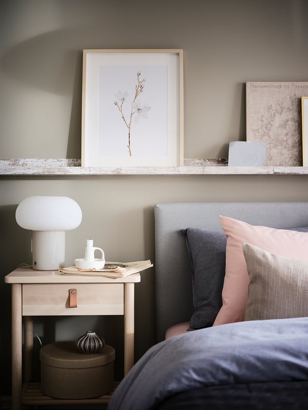 DEJSA table lamp, beige/opal white glass, 28 cm