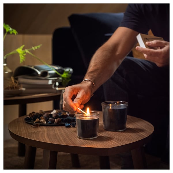 FRUKTSKOG scented candle in glass, Vetiver & geranium/black-turquoise, 40 h