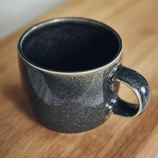 GLADELIG mug, dark grey, 37 cl
