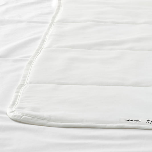 GRÄSROTSFLY duvet, cool, 150x200 cm