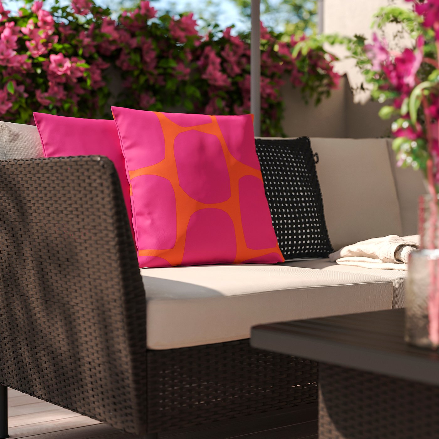 GULLBERGSÖ / HJÄRTERÖ cushion, set of 3, bright pink/bright orange bright pink/black out/indoor, 50x50 cm