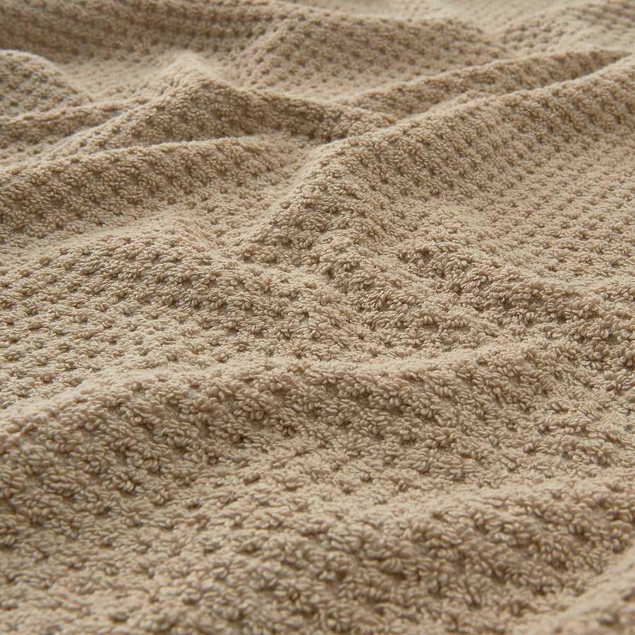 GULVIAL bath towel, beige, 70x140 cm