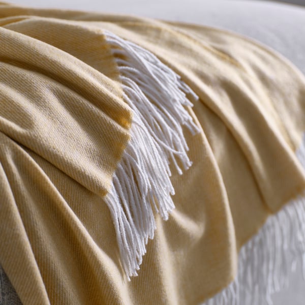 HOLMVI throw, beige-yellow, 120x160 cm