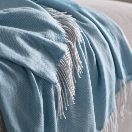 HOLMVI throw, blue, 120x160 cm