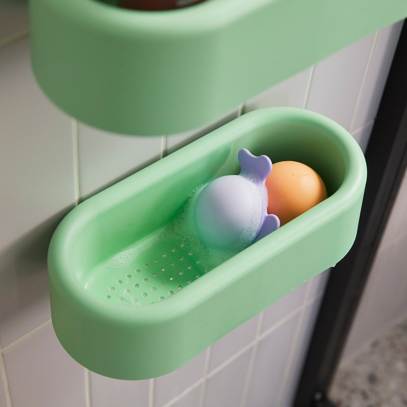 HUMLESJÖN basket with suction cup, light green, 26x7x13 cm