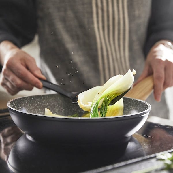 Ikea HUSKNUT - Frying pan, non-stick coating black,24 cm