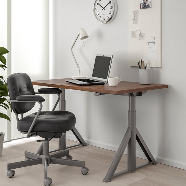 IDÅSEN desk sit/stand, brown/dark grey, 120x70 cm