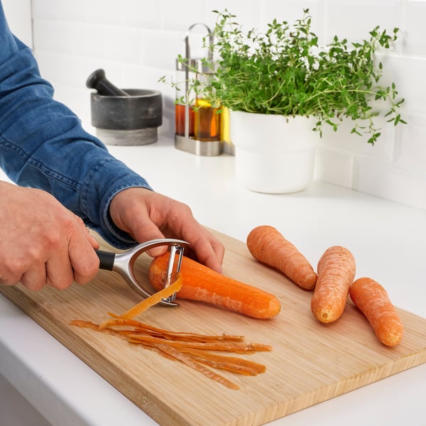 IKEA 365+ VÄRDEFULL peeler, black