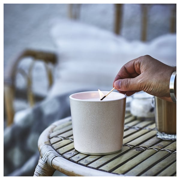 JÄMLIK scented candle in ceramic jar, Vanilla/light beige, 50 h