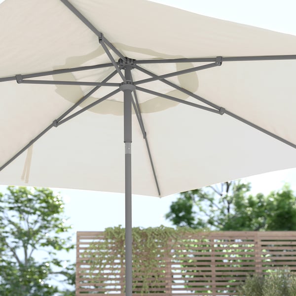 JOGGESÖ / IGGÖN parasol with base, tilting light grey-beige/dark grey, 300 cm