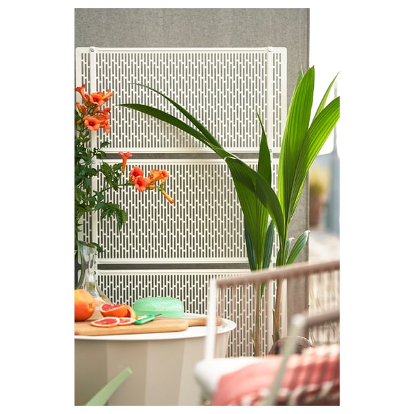 LUNGÖN privacy screen, off-white indoor/outdoor, 140x80x40 cm