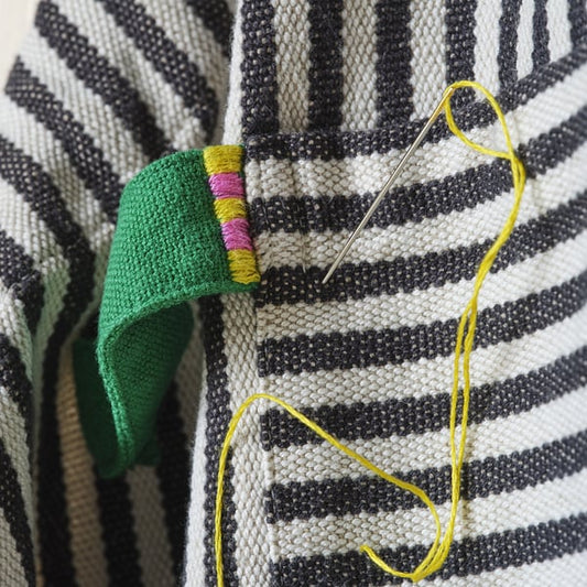 MÄVINN apron, black white/stripe, 92x90 cm