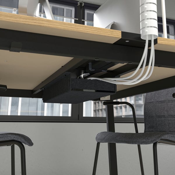 MITTZON conference table, oak veneer/black, 140x108x75 cm