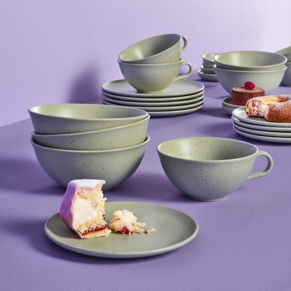 Ikea MOSSMAL - Plate, dot pattern/light green, 22 cm