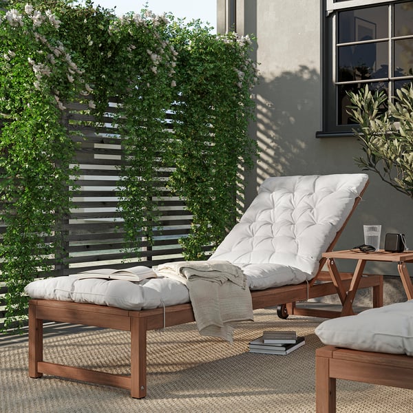 NÄMMARÖ sun lounger, outdoor light brown stained/Kuddarna light grey-beige, 115x60 cm