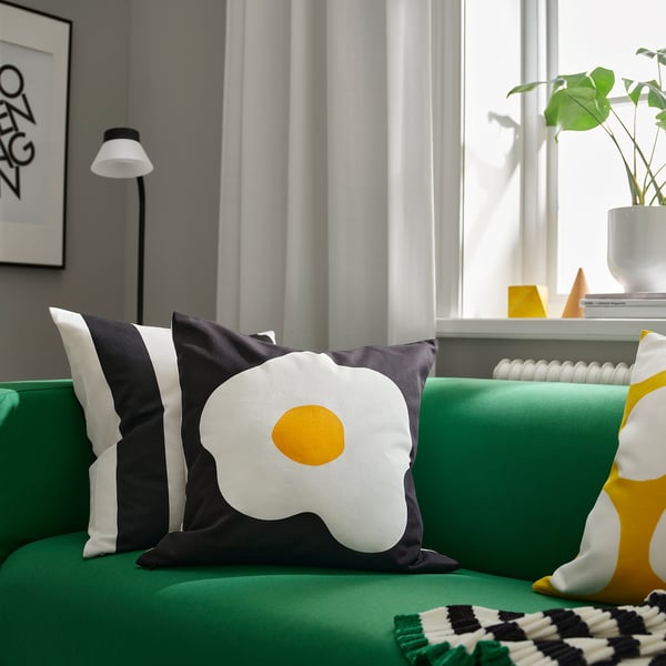 ÖGONLOCKSMAL cushion cover, black/white