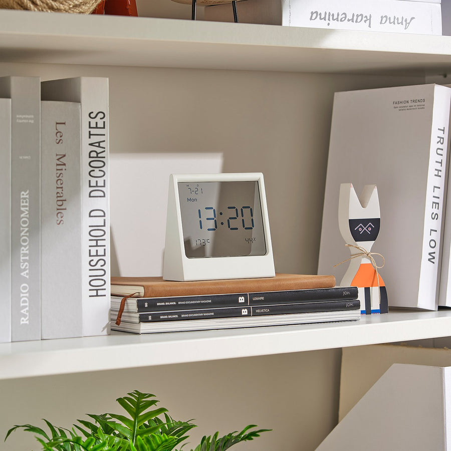 RÖDBENA alarm clock with hygro-/thermometer, 10x11x5 cm