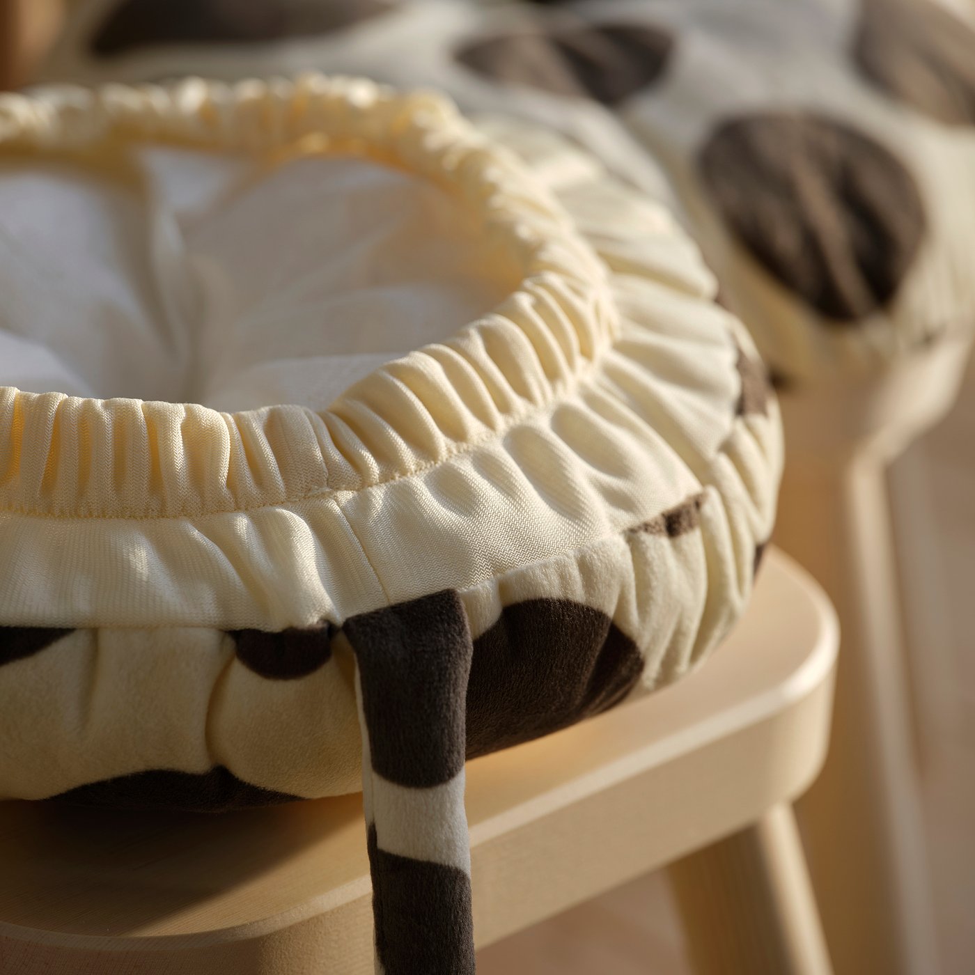 SANDLÖPARE stool cover, beige brown/giraffe pattern, 38 cm