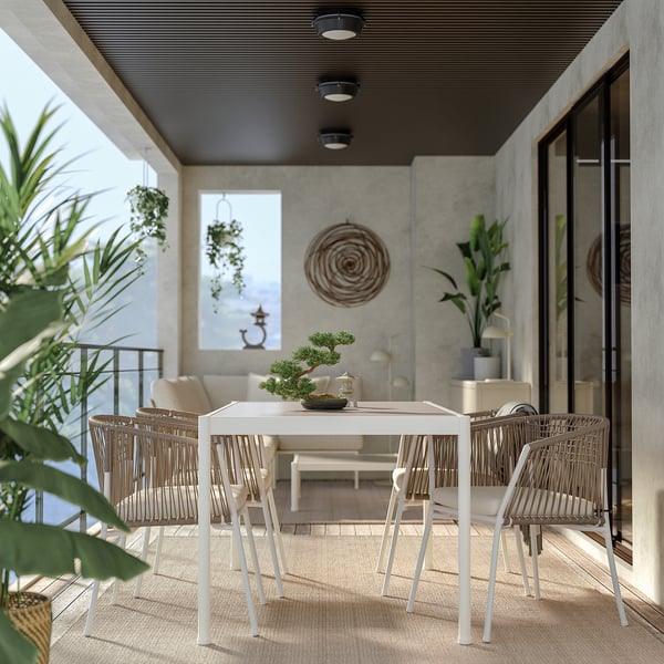 SEGERÖN table and 4 chairs with armrests, outdoor white/beige/Frösön/Duvholmen beige, 147 cm