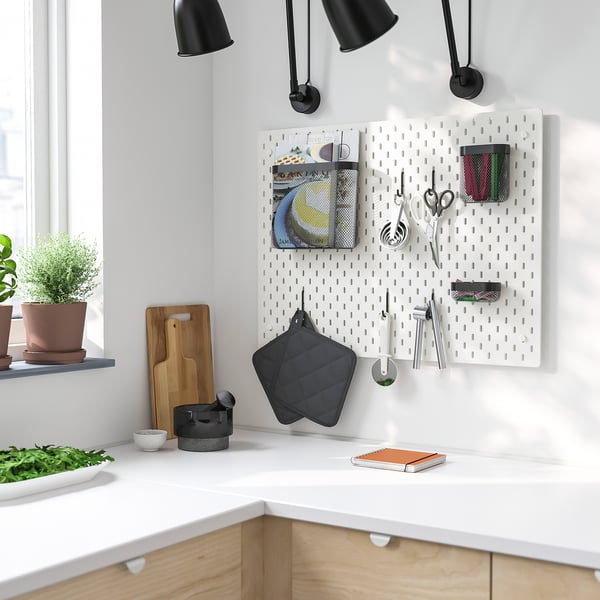 SKÅDIS pegboard combination, white, 76x56 cm