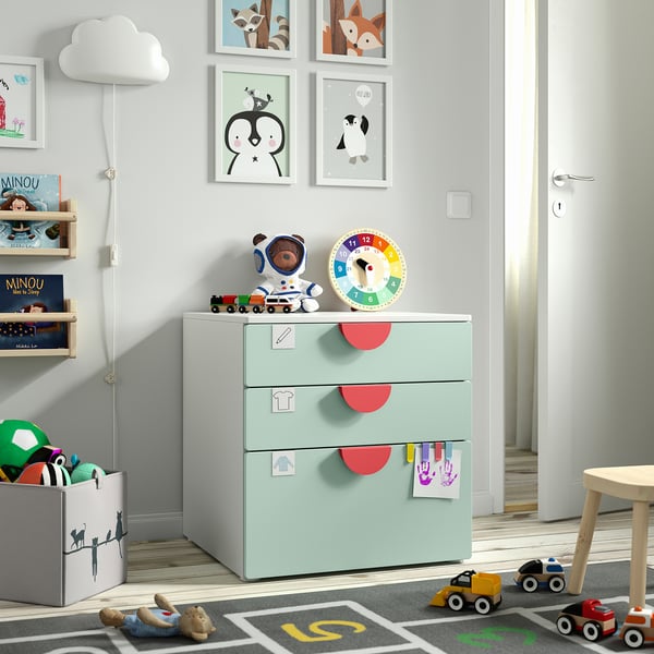 SMÅSTAD / PLATSA chest of 3 drawers, white/light green, 60x57x63 cm