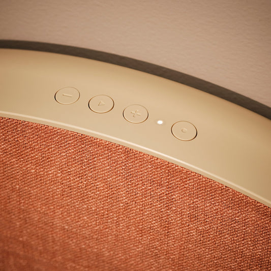 SOLSKYDD Bluetooth speaker, beige, 45 cm