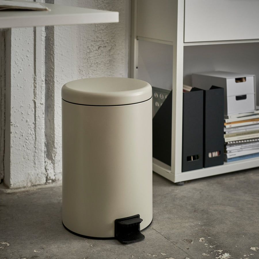 STENTRAPPA pedal bin, light grey-beige, 30 cm