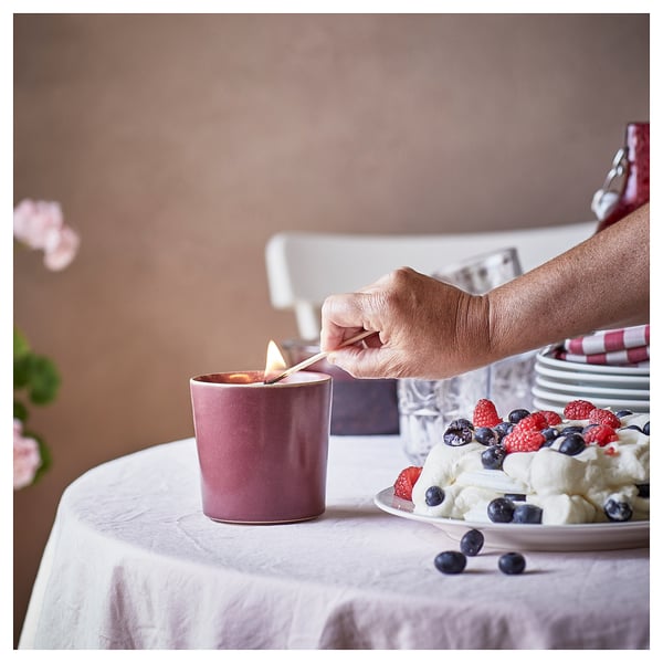 STÖRTSKÖN scented candle in ceramic jar, Berries/red, 50 h