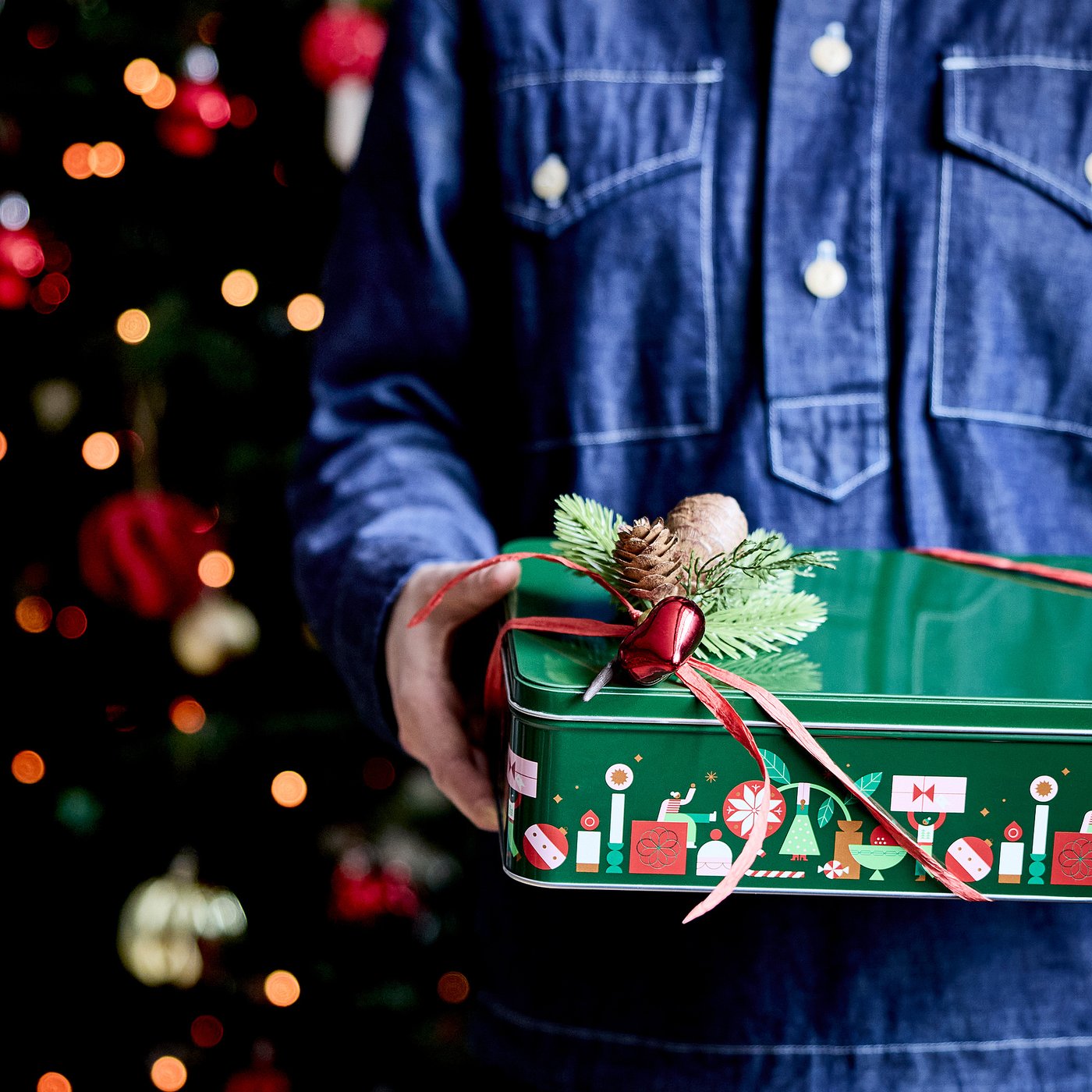 VINTERFINT tin with lid, green, 29x20 cm