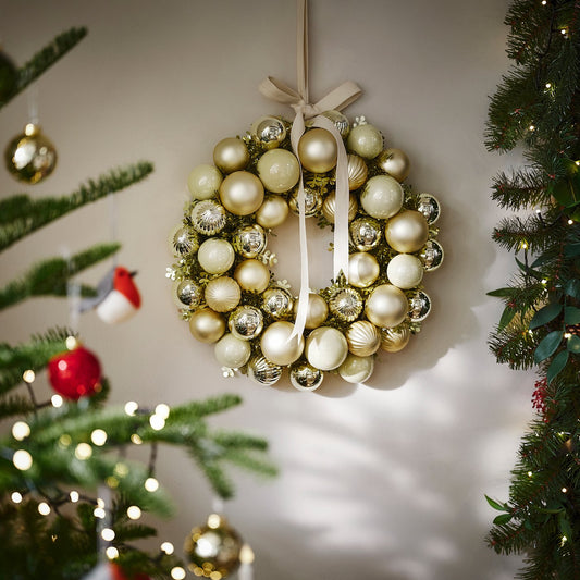 VINTERFINT wreath, bauble gold-colour, 38 cm