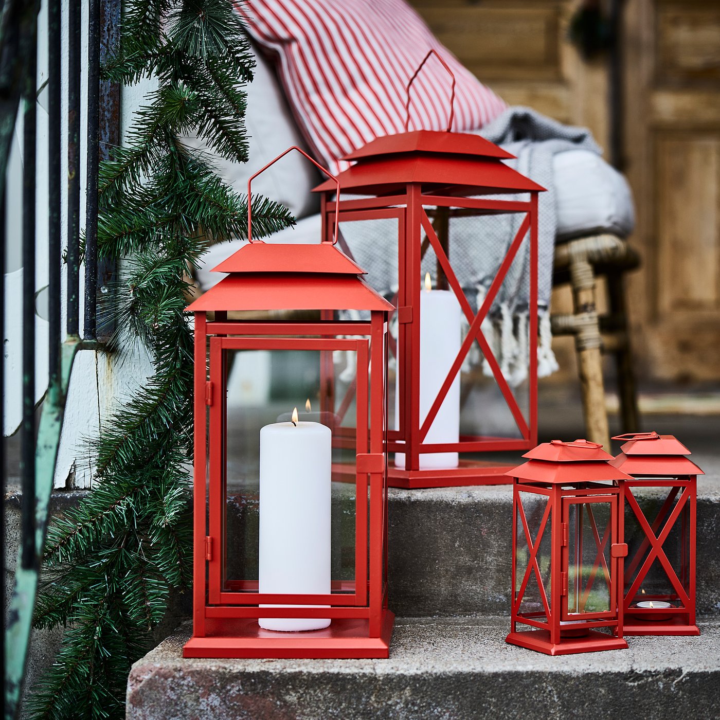 VINTERFINT lantern for tealight, in/outdoor, bright red, 10x10 cm