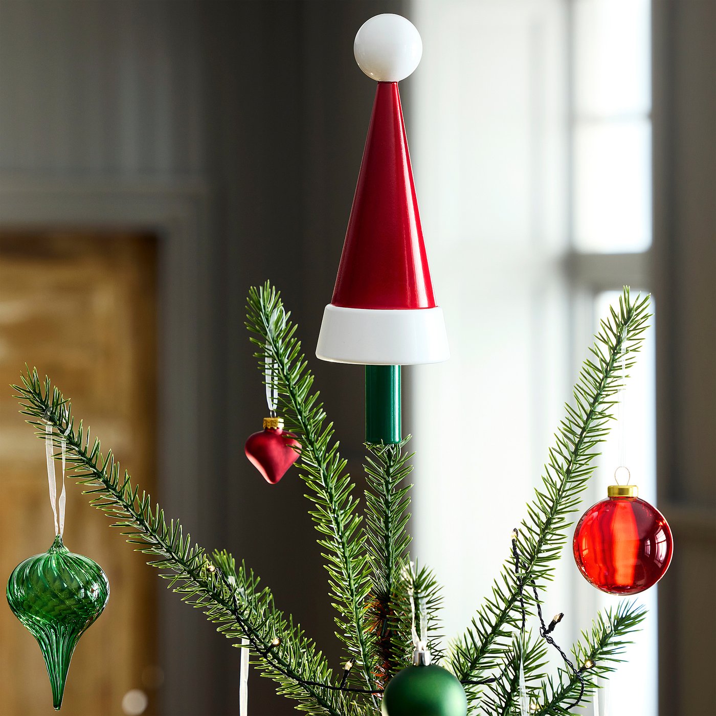 VINTERFINT top spire, Santa Claus hat red