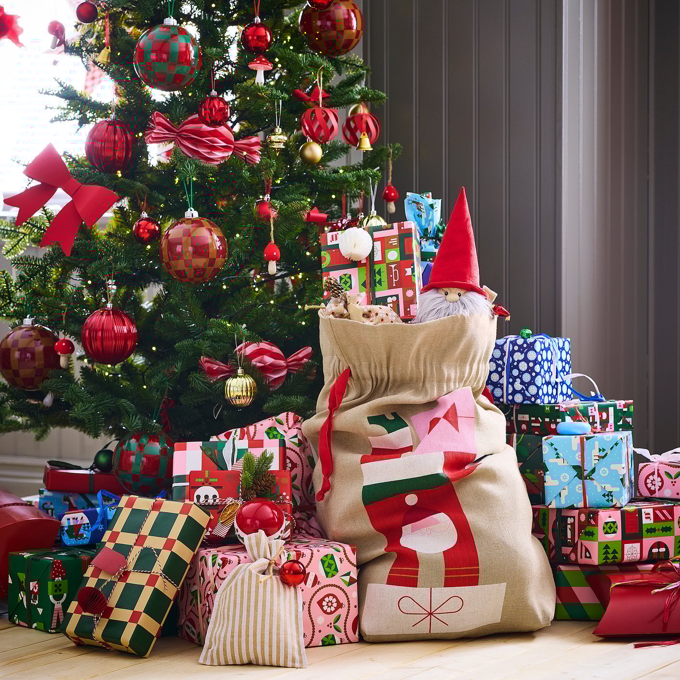 VINTERFINT sack with string, Santa Claus pattern, 56x90 cm