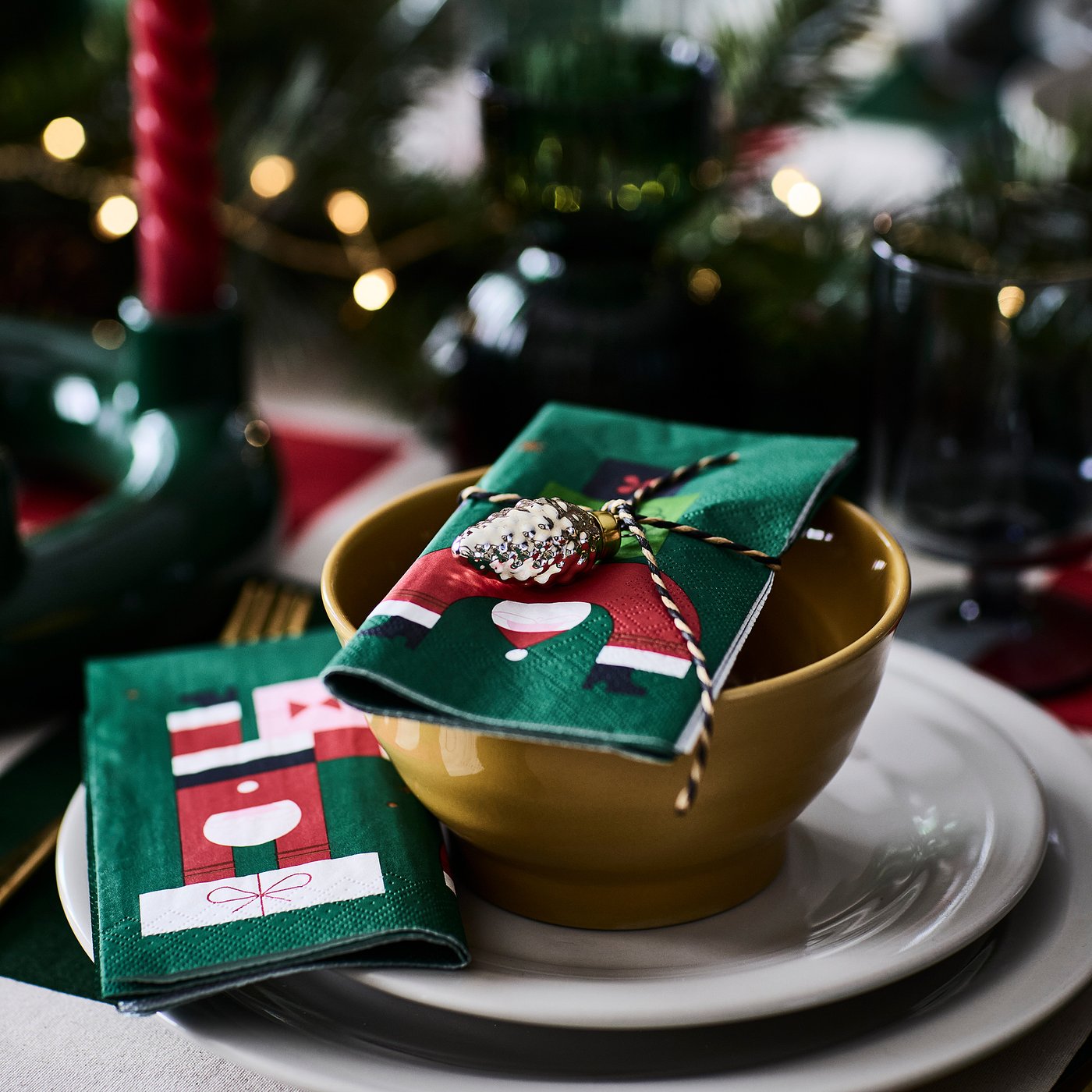 VINTERFINT paper napkin, Santa Claus pattern green, 33x33 cm