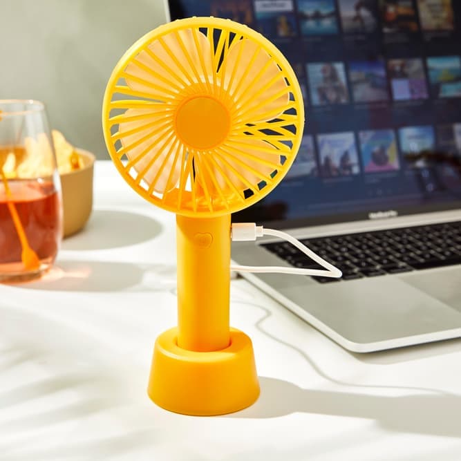 FANNY Fan with usb red - best price from Maltashopper.com CS650979-RED