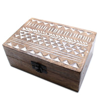 White Washed Wooden Box - 6x4 Aztec Design - best price from Maltashopper.com WWIB-06