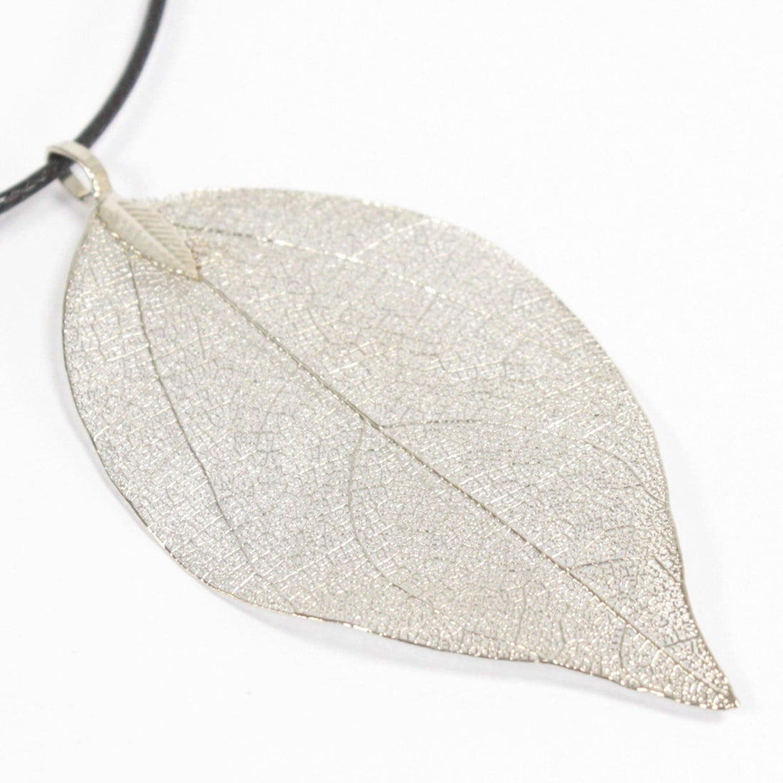 Necklace - Bravery Leaf - Silver - best price from Maltashopper.com POT-09A