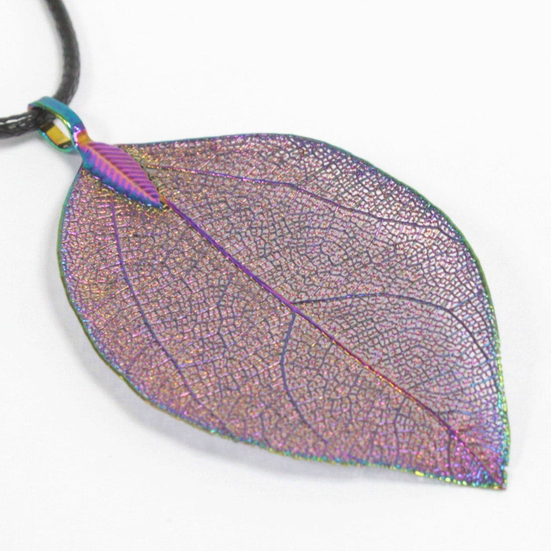 Necklace - Bravery Leaf - Lavender - best price from Maltashopper.com POT-09C