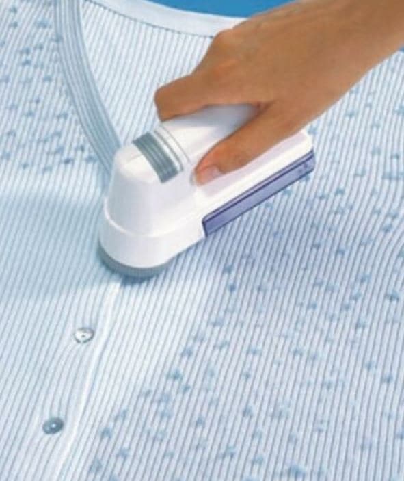 JUMBO BATTERY-OPERATED LINT REMOVER