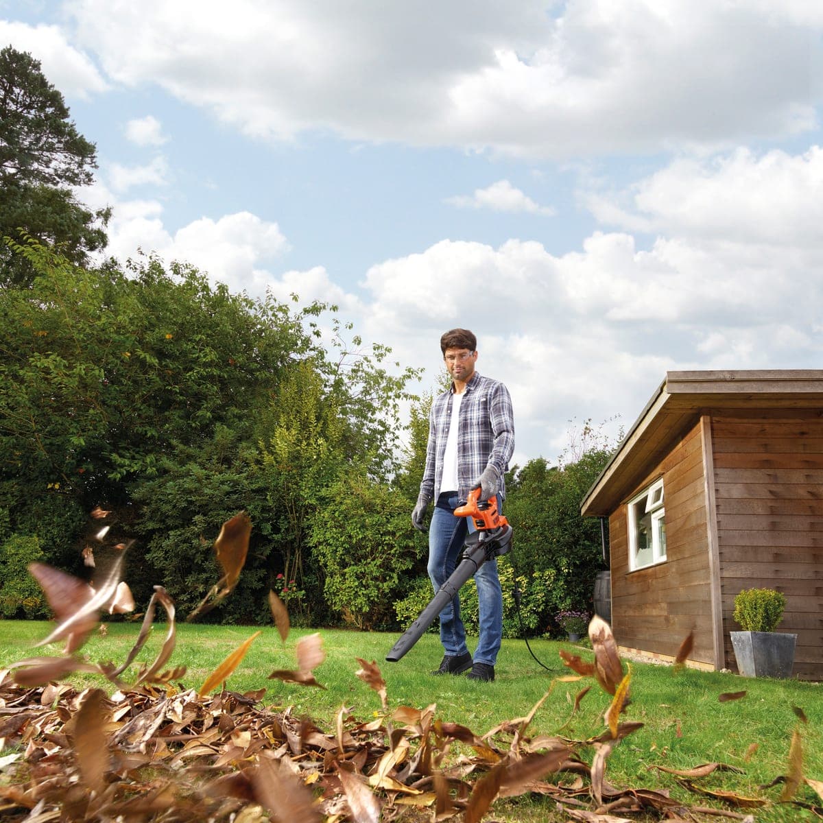 Bricocenter BLOWER SHREDDER VACUUM 2900W BACKPACK BAG 55LT