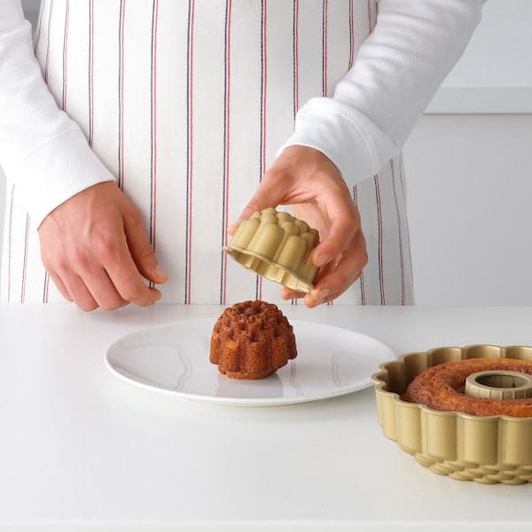 Ikea TÅRTBAK - Baking tin, flower-shaped/non-stick coating, 1.4 l